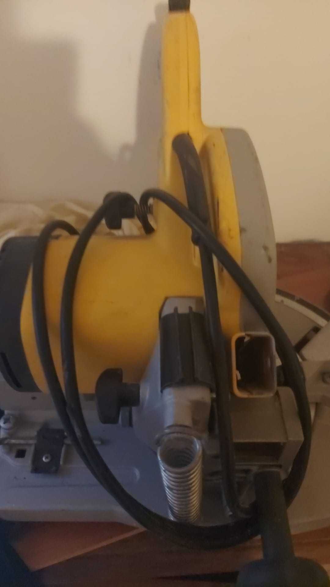Maquina de Corte De Walt