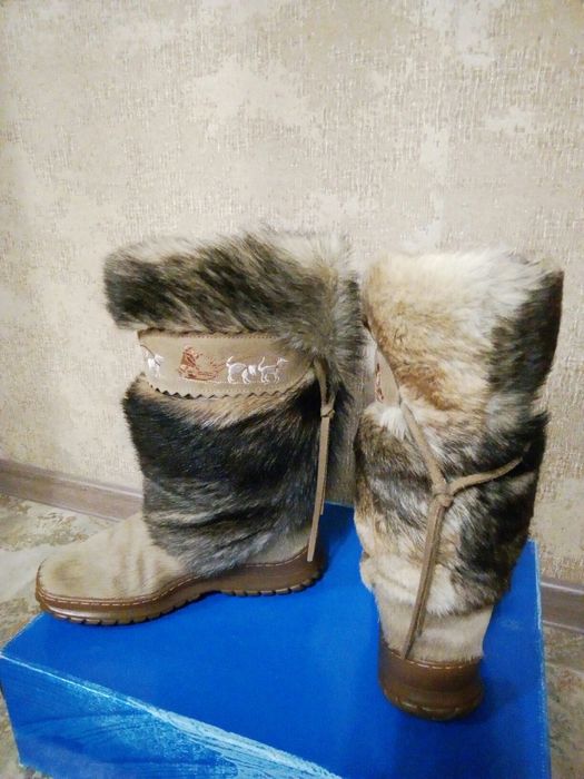 Унти з натурального меха.