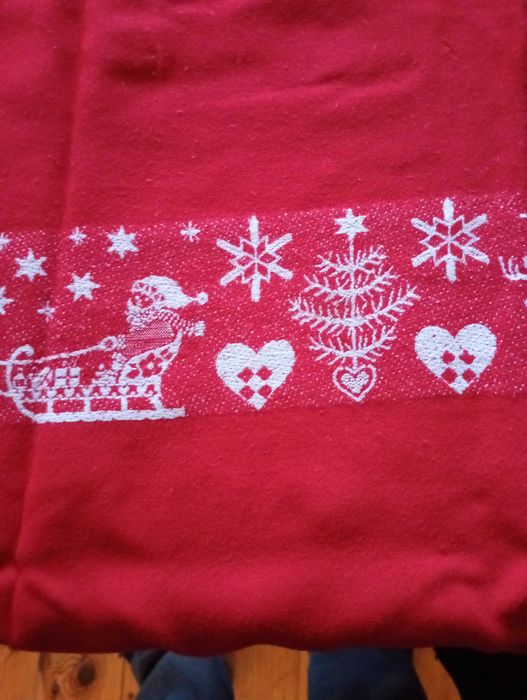 Obrus Mikołaj, święta czerwony