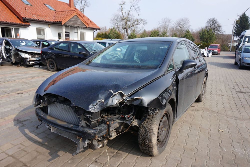 SEAT LEON II 1P1 2007 LC9Z 1.9 TDI BXE 105KM JCR CZARNY na części