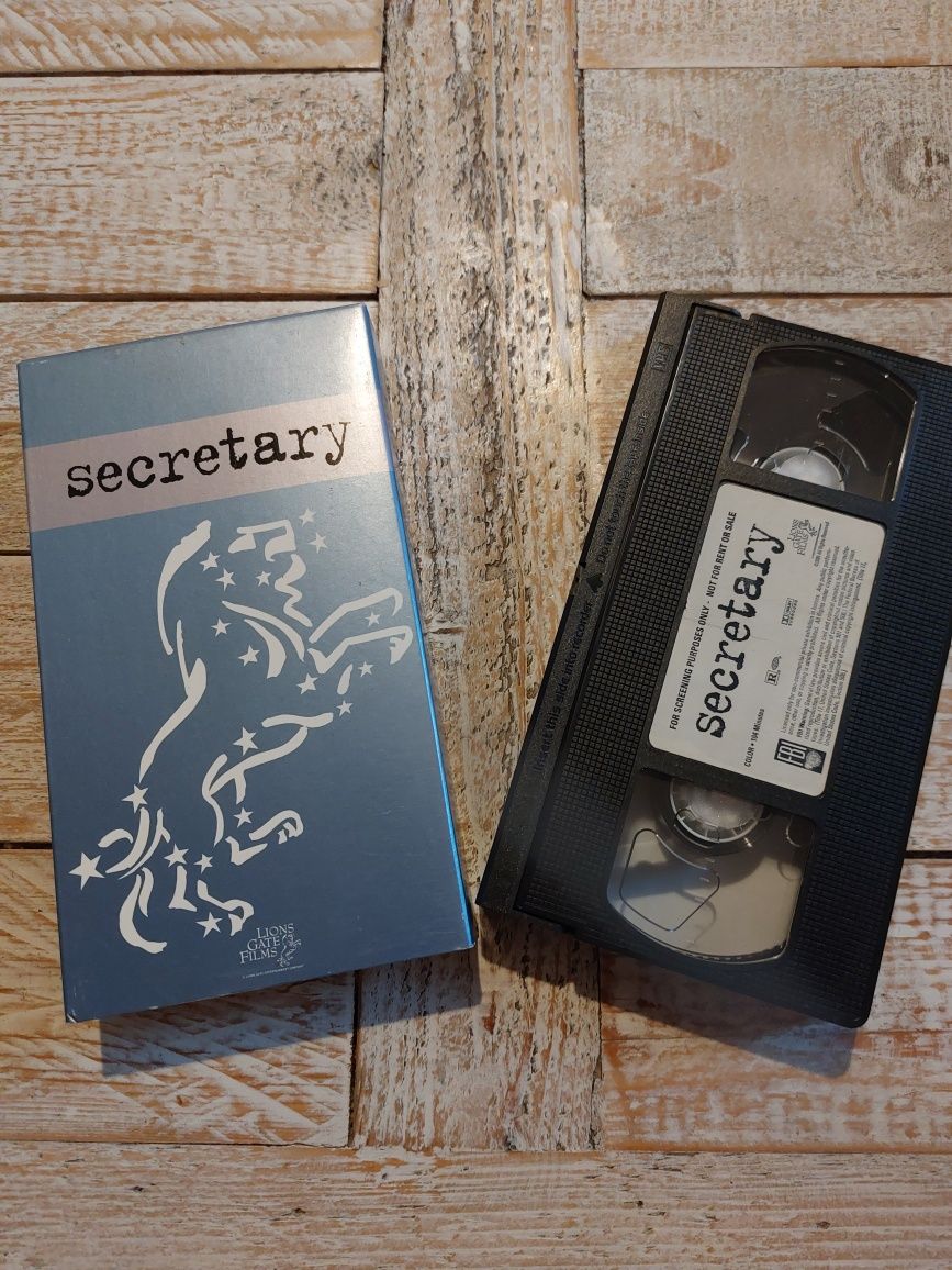 Secretary. Vhs. Brak polskiego lektora