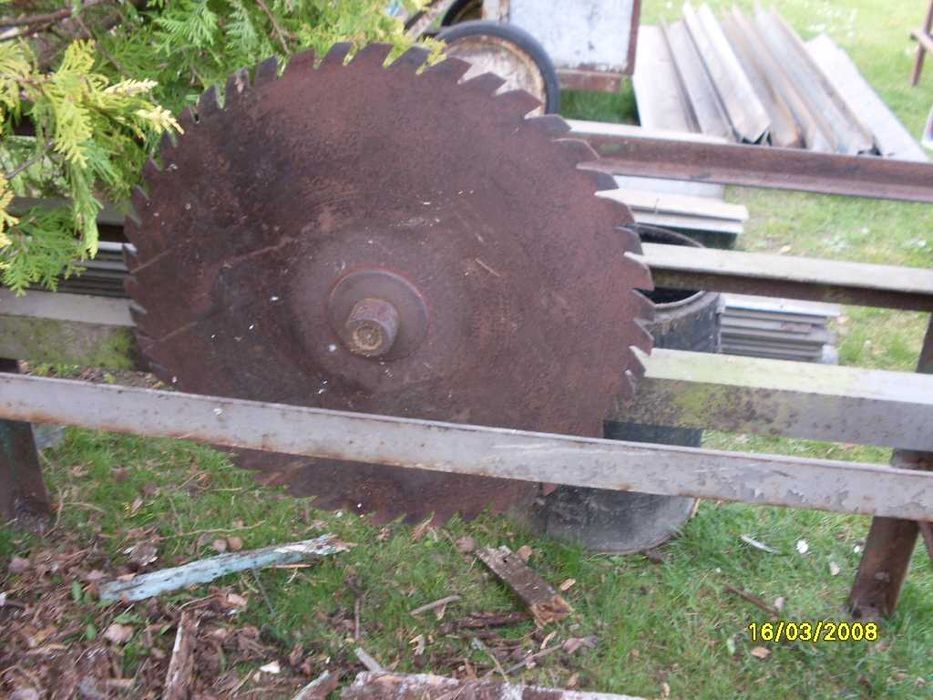 stelaż warsztatowy ślusarski na krajzege , piłę do cięcia stolik