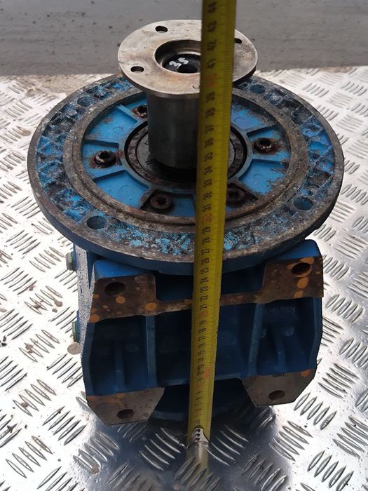 Соосно-цилиндричный мотор-редуктор SITI серии MNHL 35/2/3  соотношение