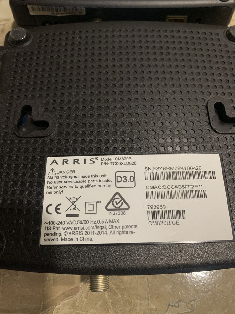 Кабельный модем ARRIS CM820B