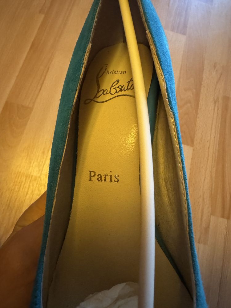 Christian Louboutin сині замшеві туфлі на платформі Bibi