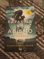 Livro a "Rapariga no Abismo"