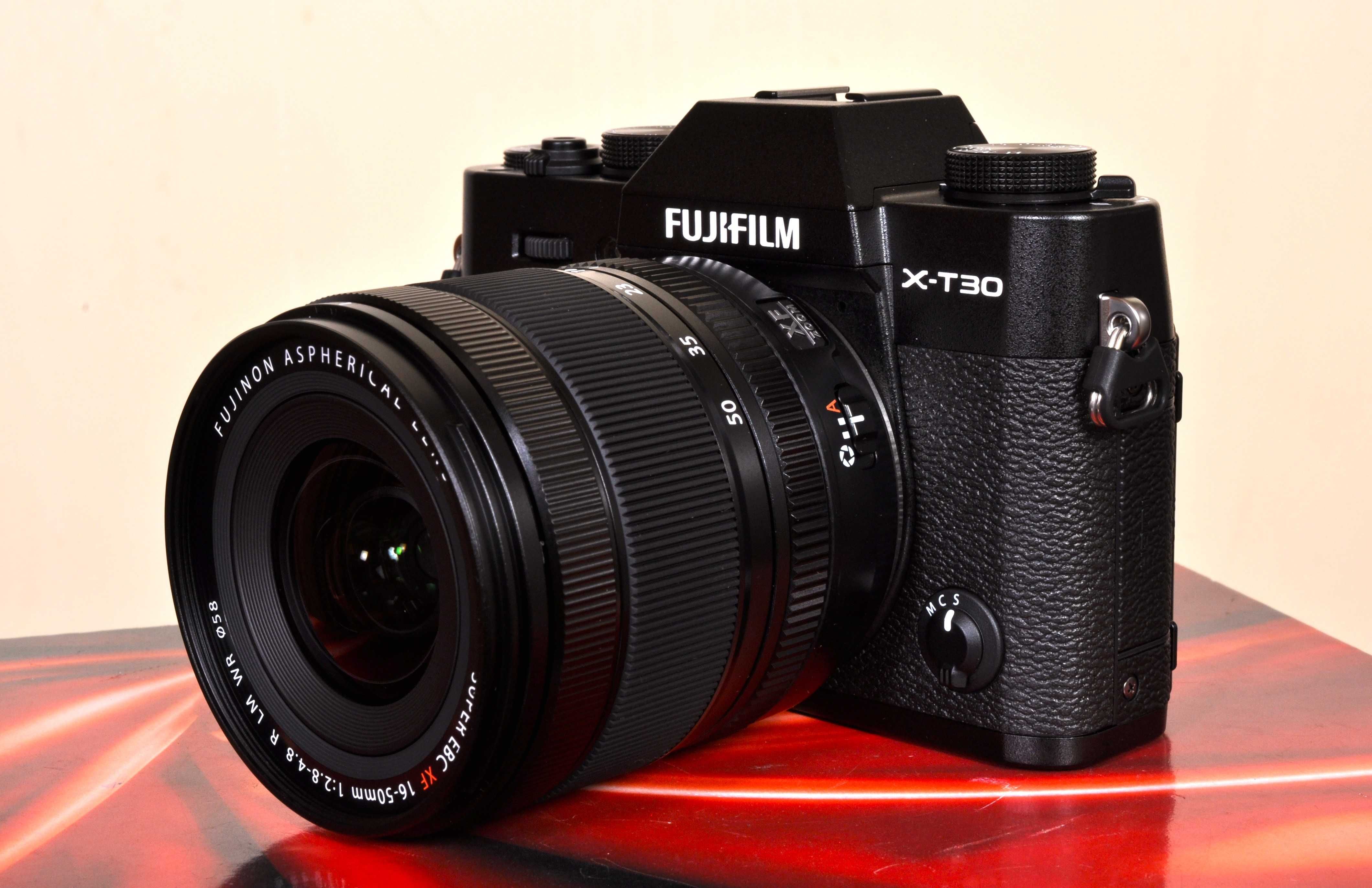 Fuji X-T30II Nova + XF 16x50 WR, fatura e garanria 3 anos.