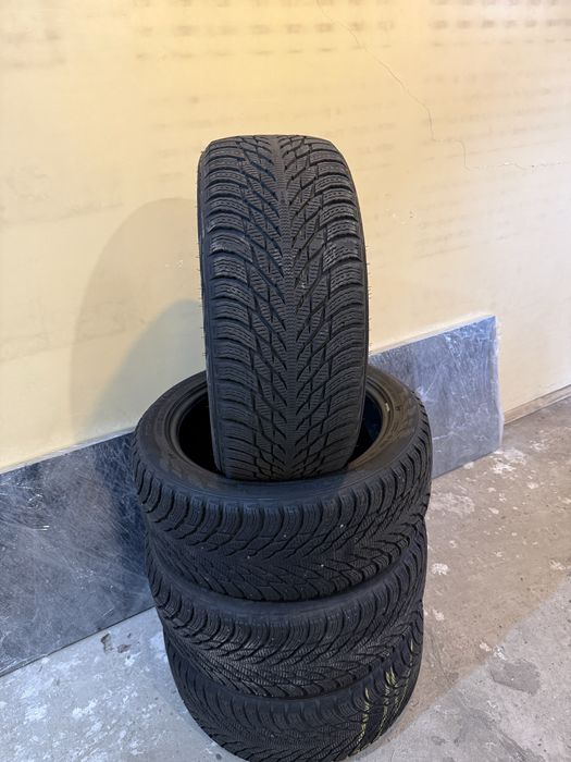 Шины 235 45 18 Nokian Hakkapeliitta R3