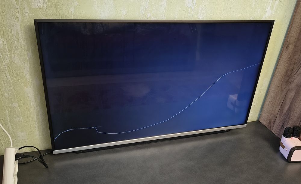 Телевізор skyworth 43g6 на запчастини