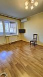 Продам 2ком квартиру на Коммунаре
