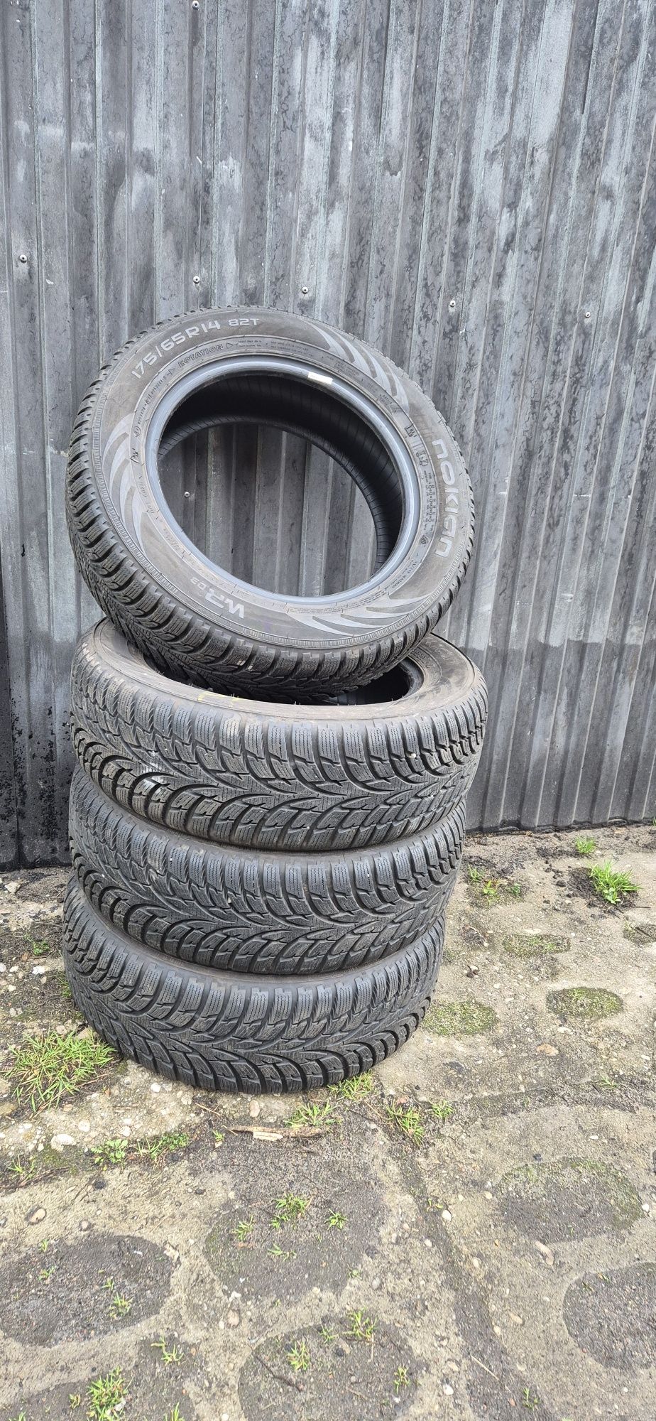 4x Nokian WRD3 175/65/14 zima