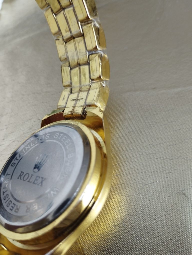 Продам часы прикол rolex gold