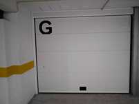 Arrendamento garagem fechada