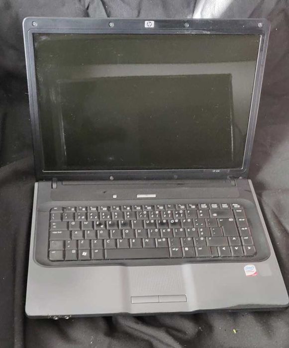 Portátil HP 530 15"