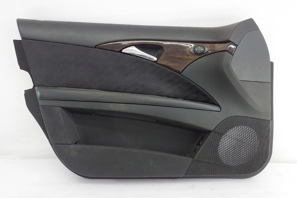 Forra porta / quartela frente esquerda MERCEDES-BENZ Classe E (W211)