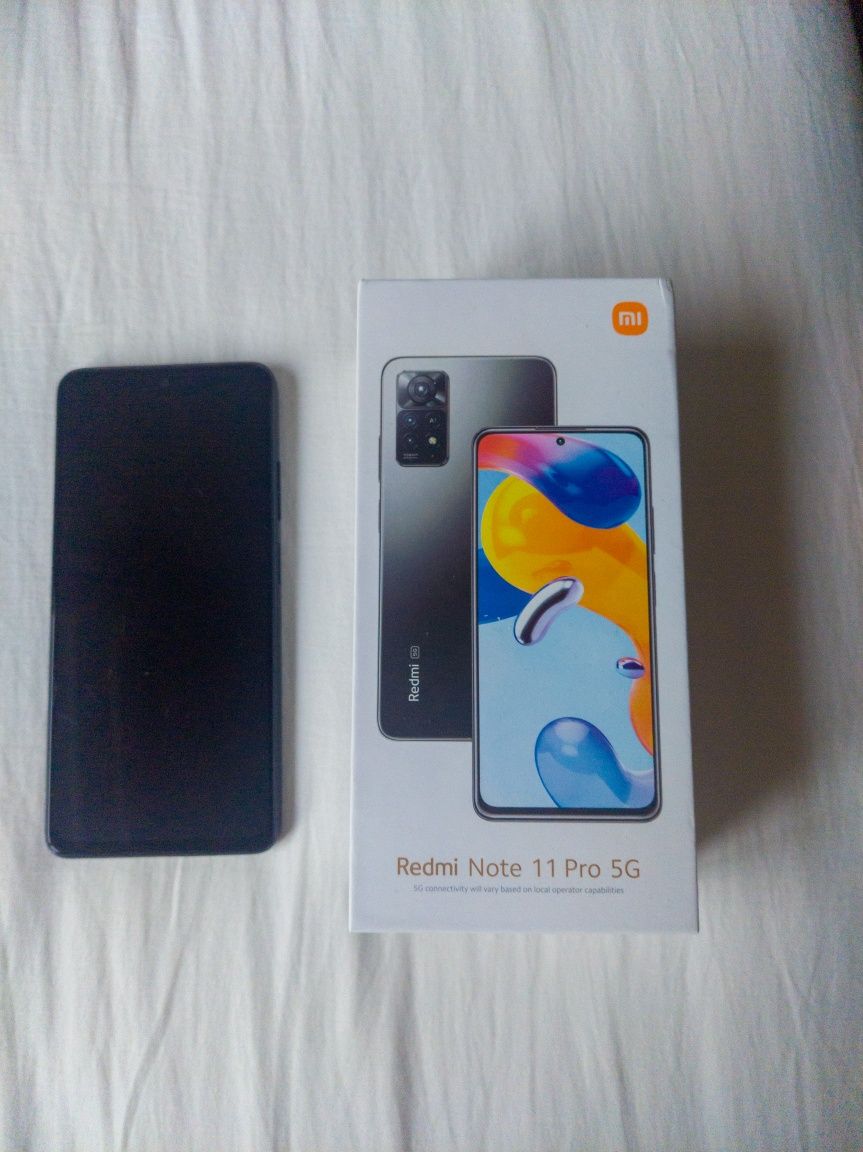 Redmi Note 11 Pro 5G com 2 capinhas