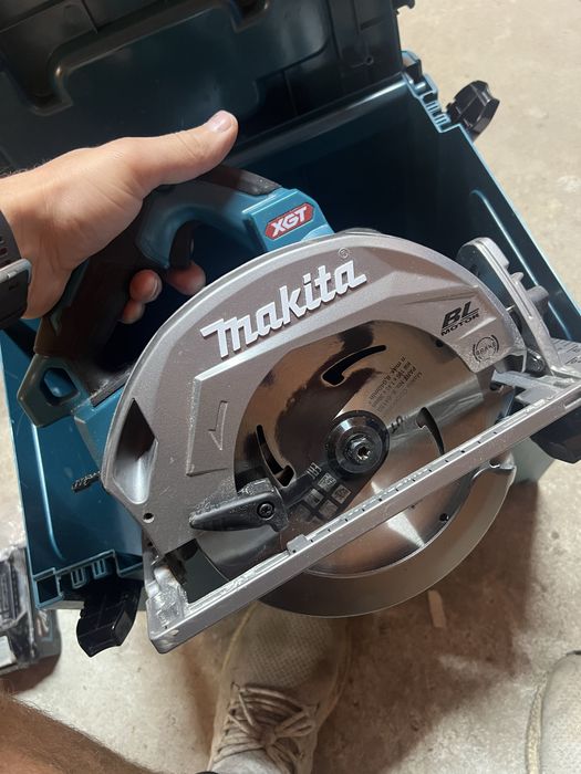 Makita xgt HS003G зарядне xgt