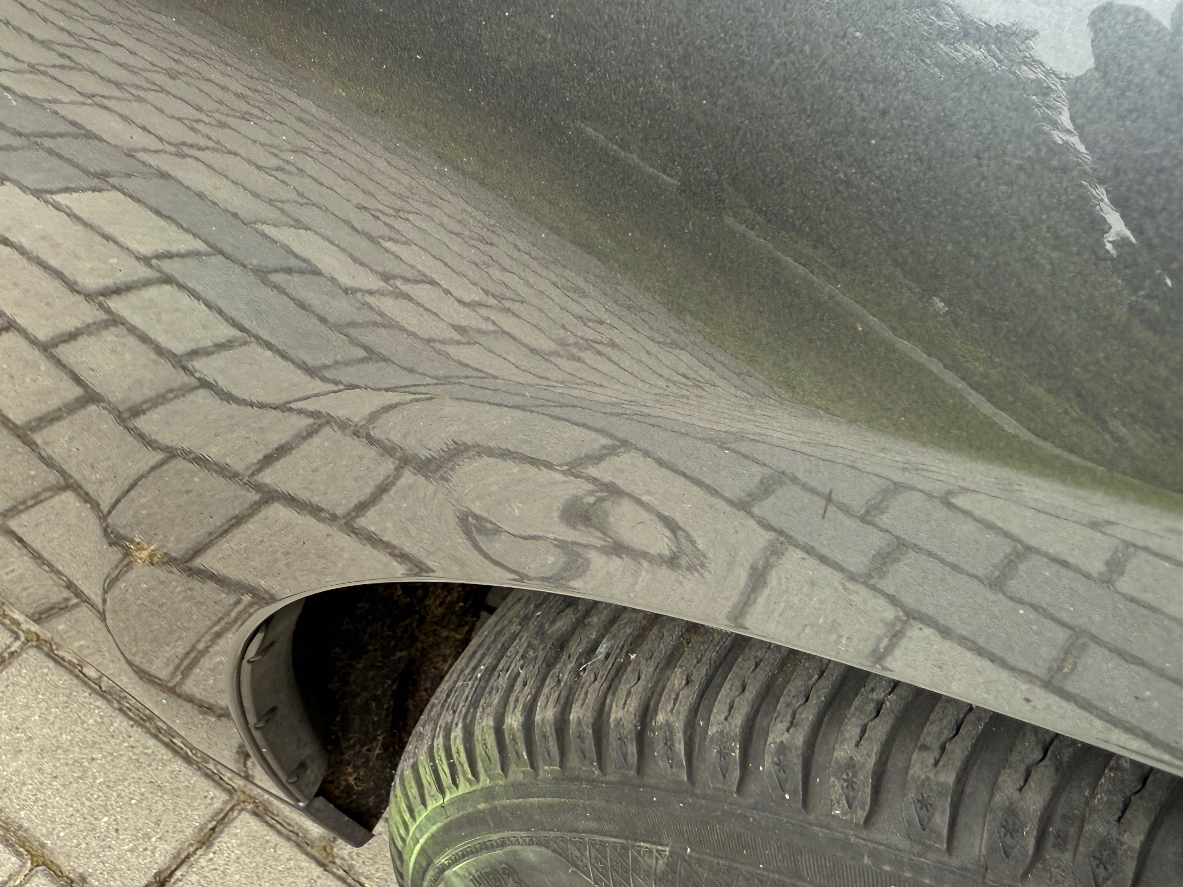 Błotnik Prawy Przód BMW F30 F31 11-18 b39 mineralgrau