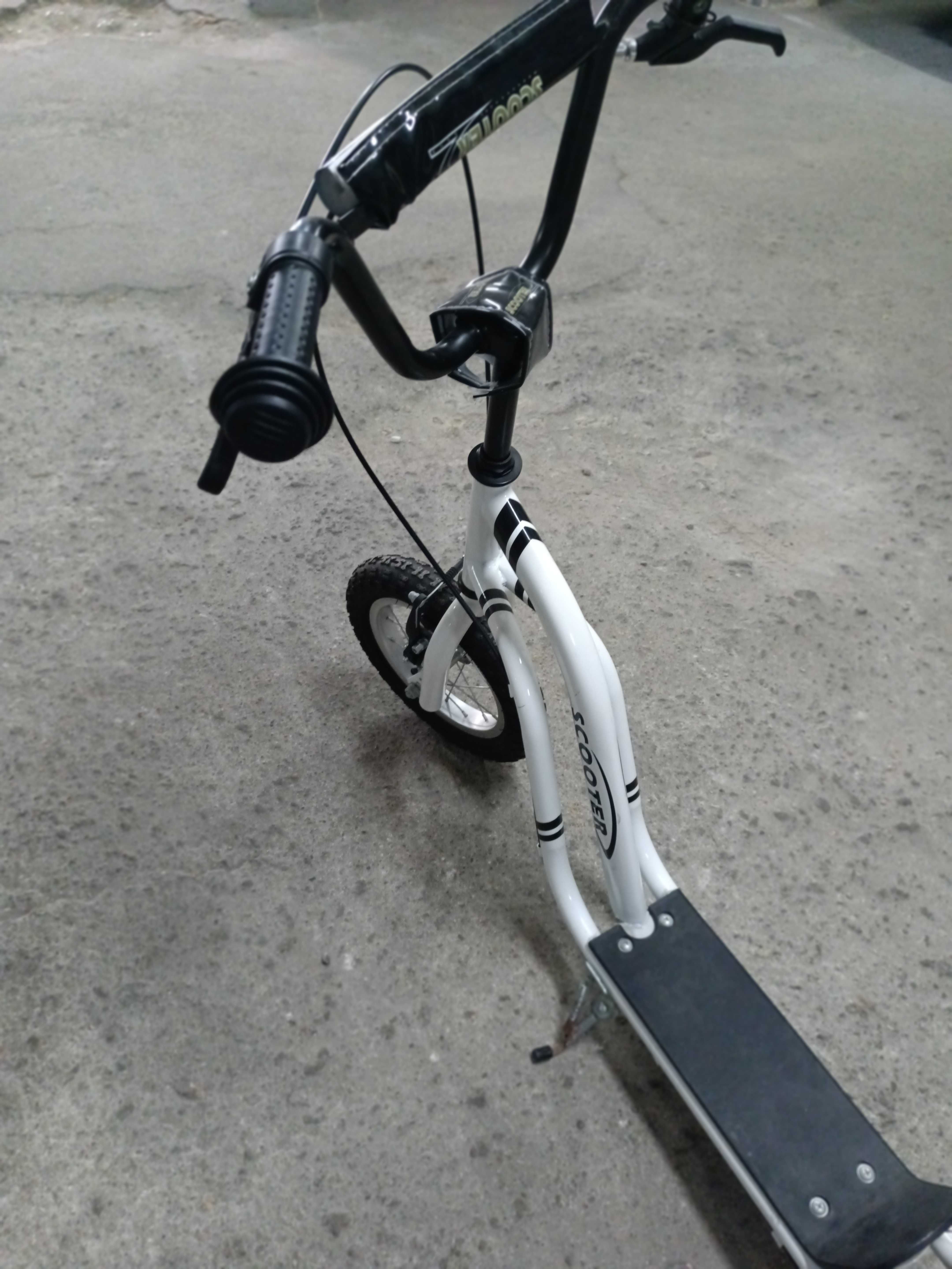 Trotinete branca