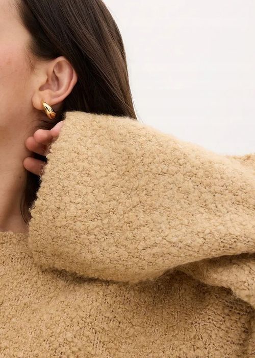 B.P.C sweter beżowy z przędzy boucle z poszerzanymi rękawami 48/50.
