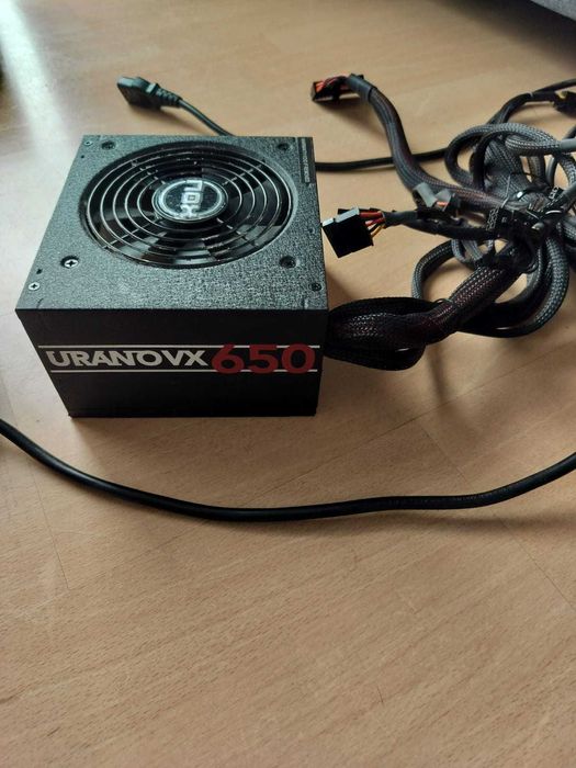Fonte de alimentação URANOVX 650