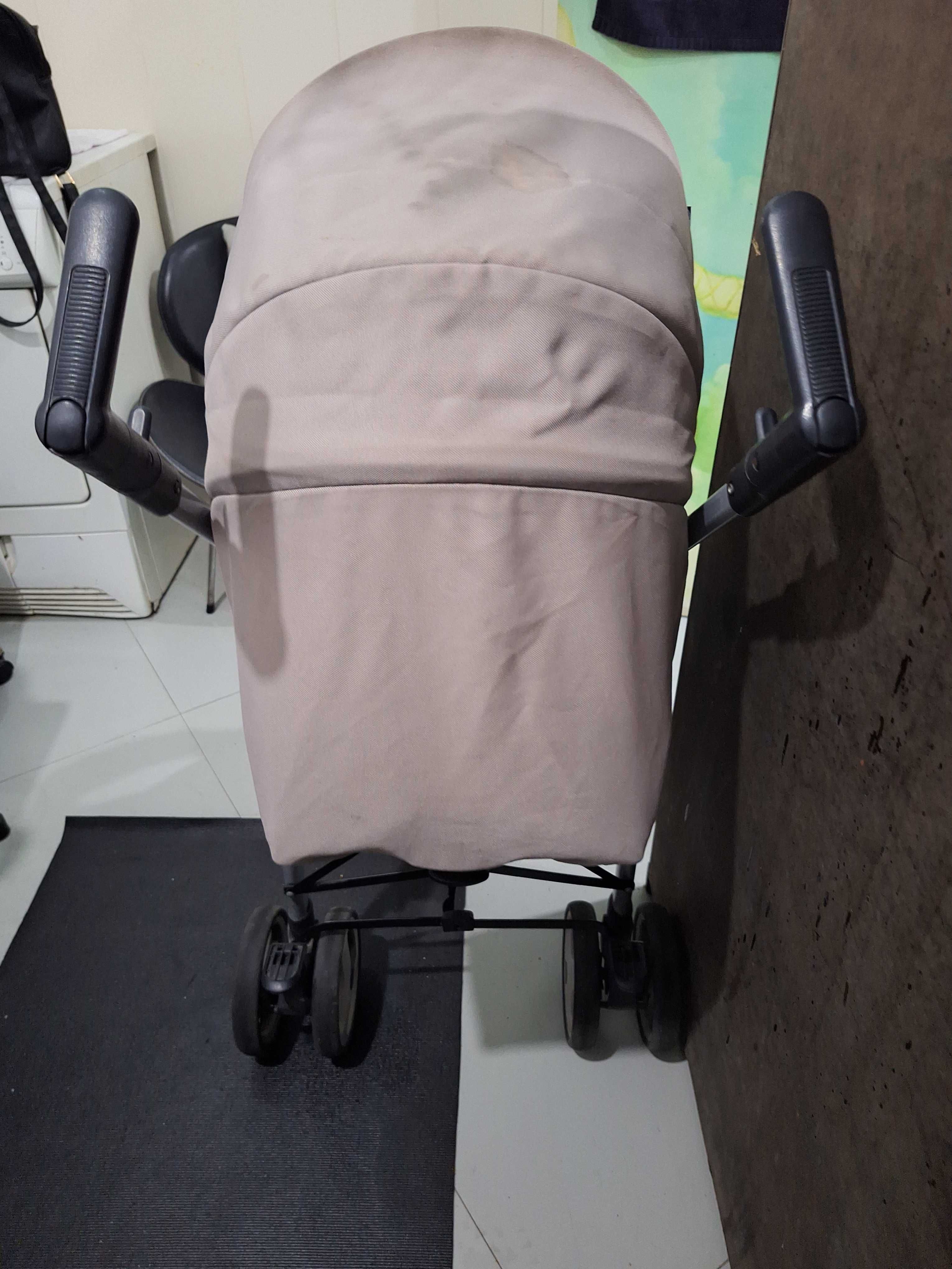 Carrinho bebe chico