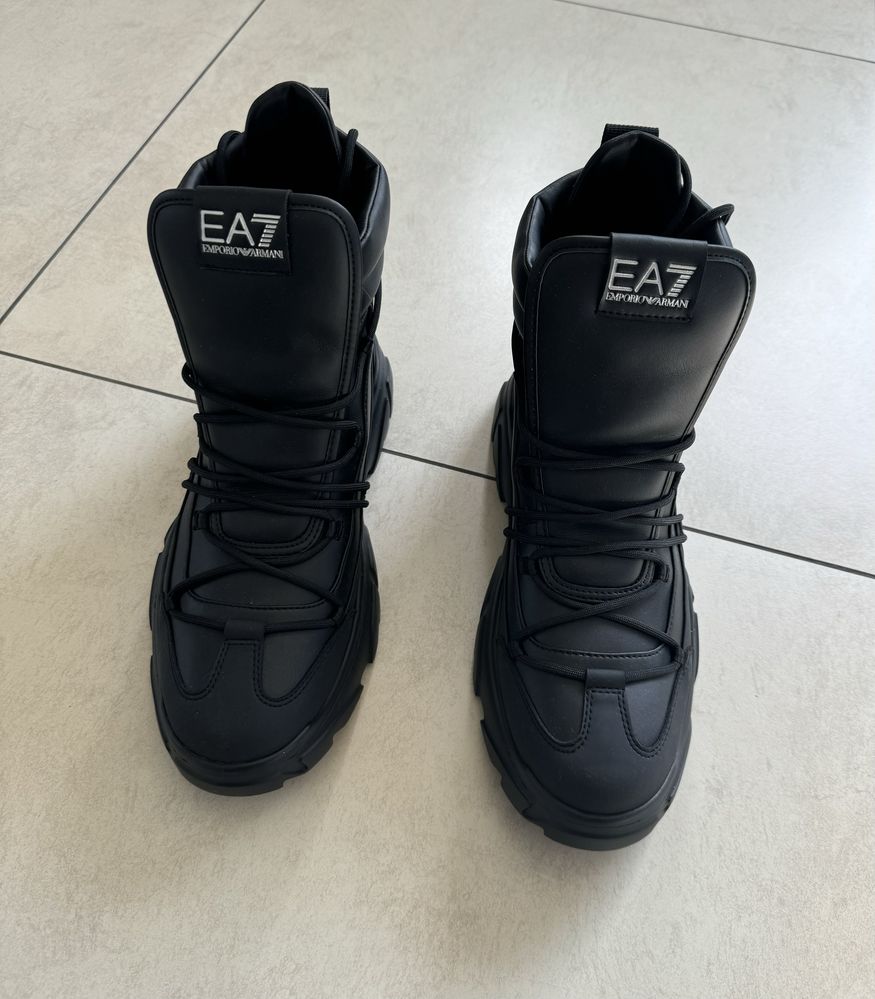 Buty Emporio Armani zimowe rozmiar 42