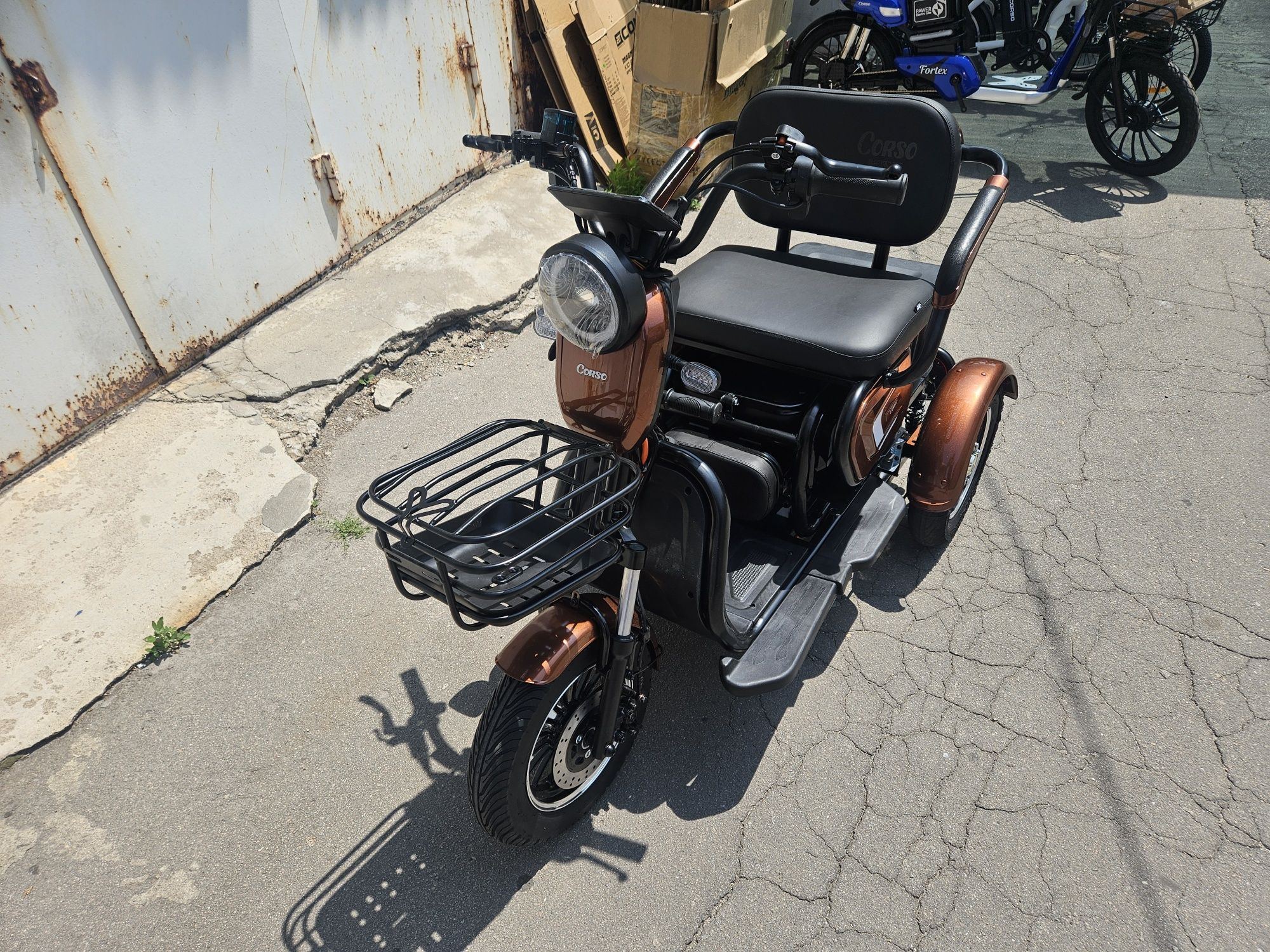 Електроскутер Corso Logan 800W 72V/20Ah