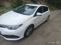 Wynajmę Toyotę Auris na Uber Bolt