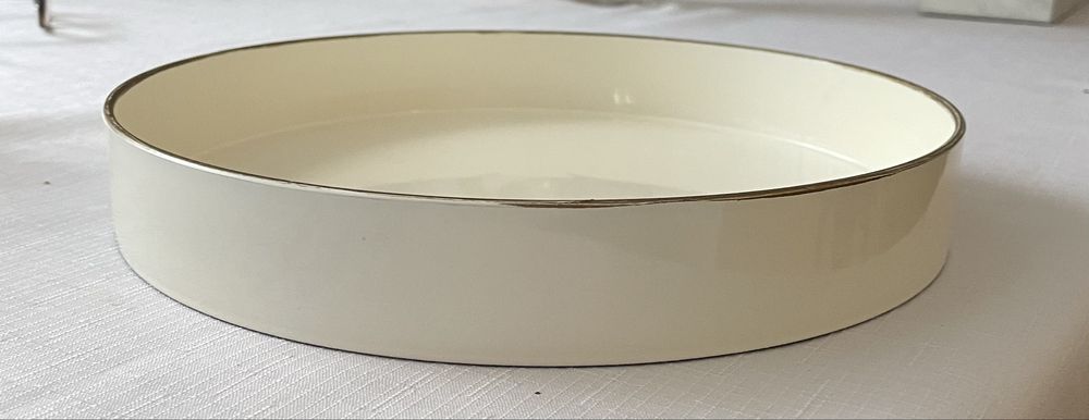 Taca 25,5 cm w kolorze ecru