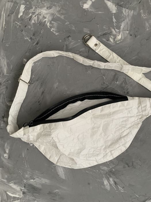 М’ята бумажна бананка біла сумка поясна унісекс