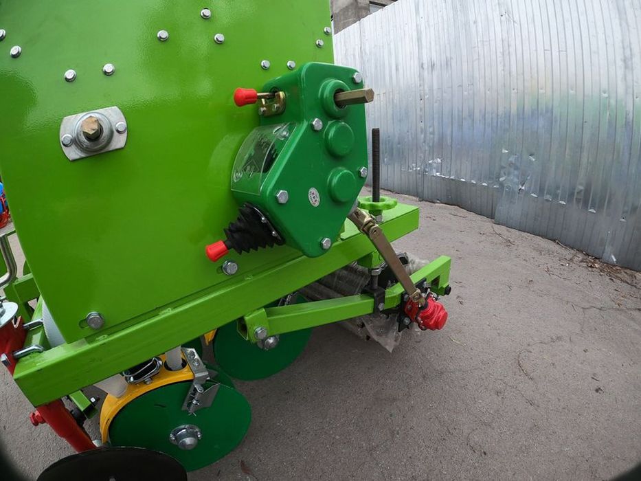 Сівалка зернова "ЗАРЯ"