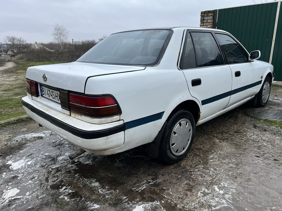Toyota carina газ, бензин. На ходу