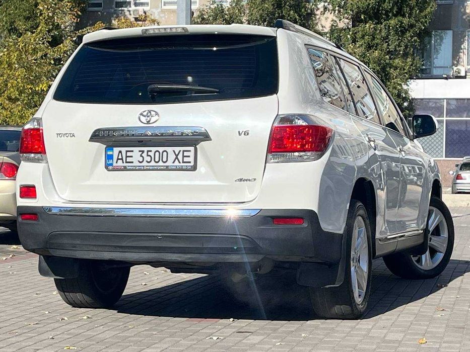 Toyota Highlander 2013 Офіційний без підкрасів