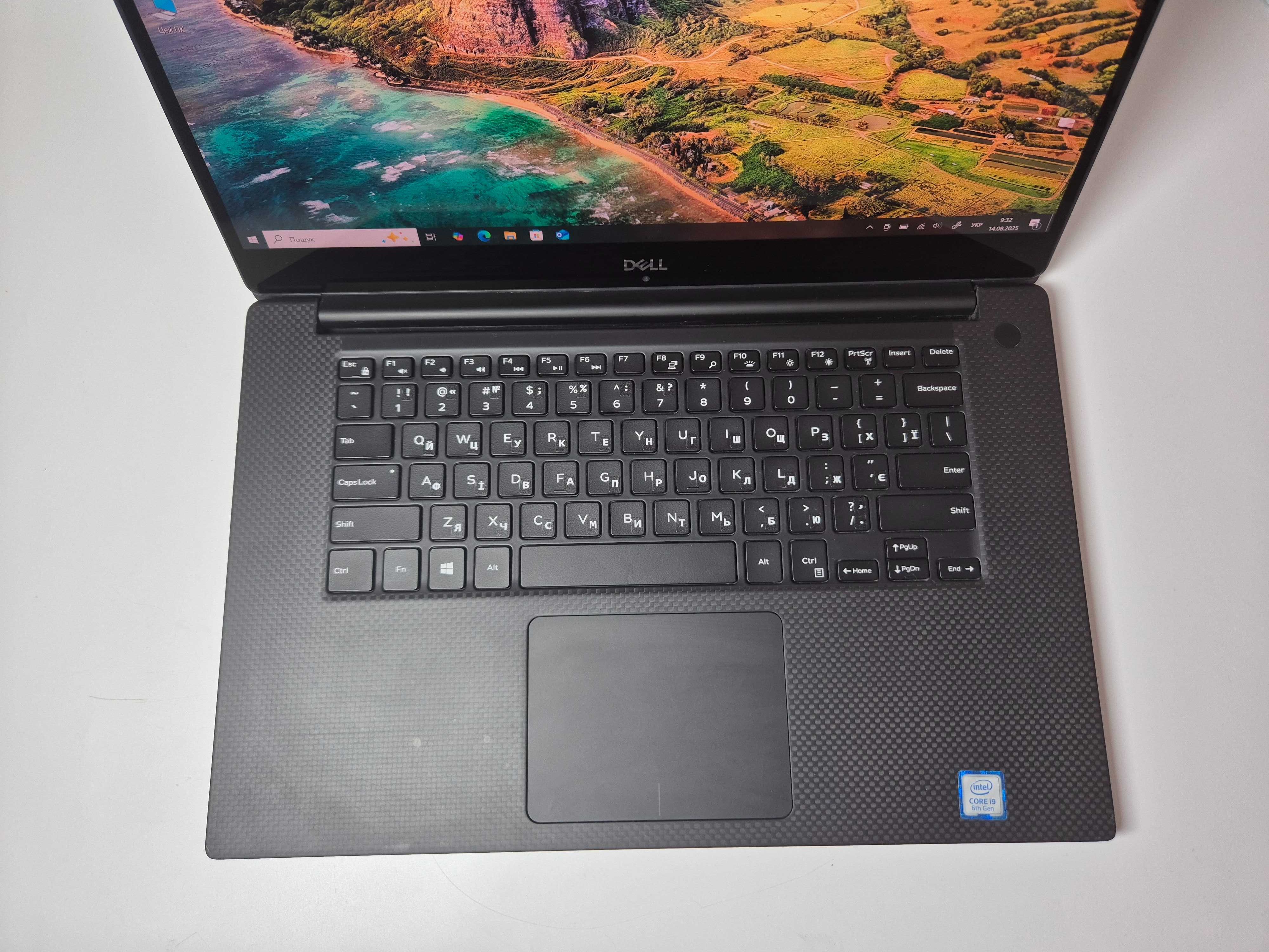 Dell 5530 15,6 4k Intel i9-8950HK, ОЗУ 32 GB, SSD 512 Gb, Nvidia P2000