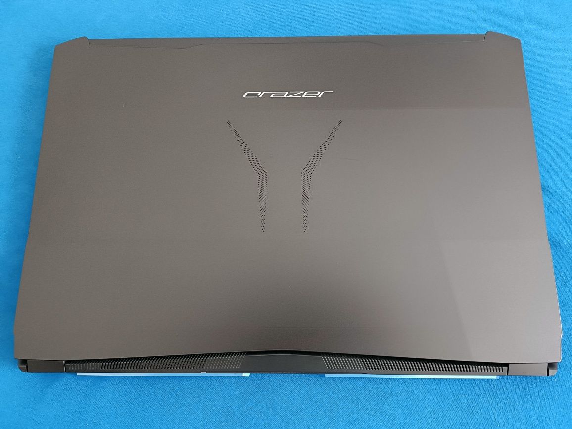 Laptop gamingowy Erazer Medion X7857