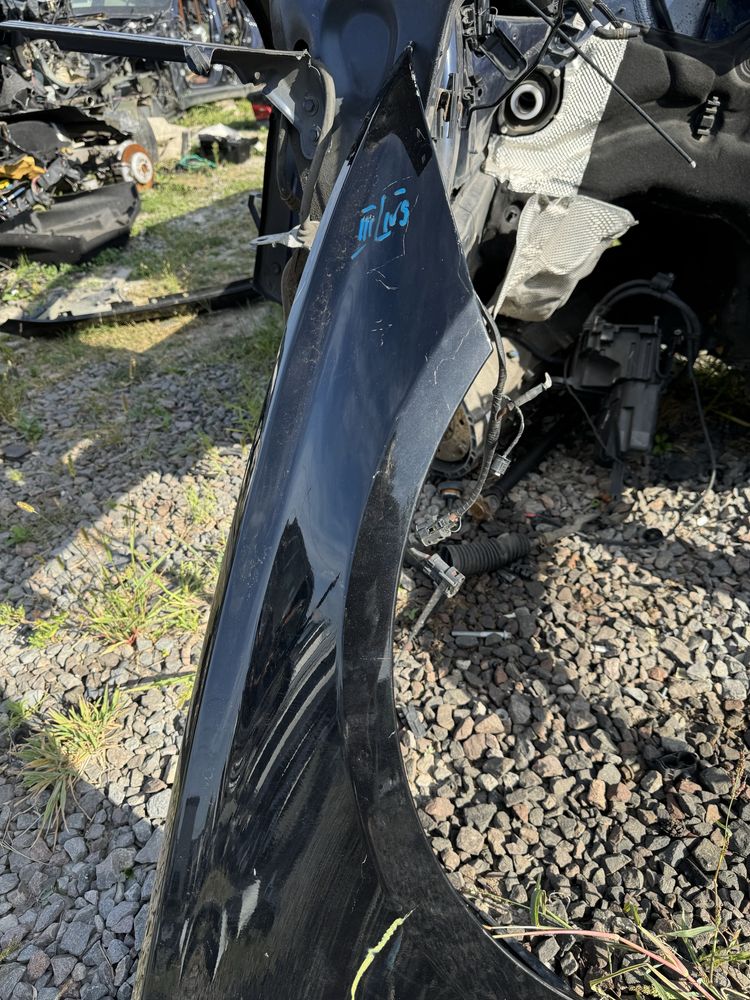 Крило бмв ф30 ф31 правое перед bmw f30 f31 переднее