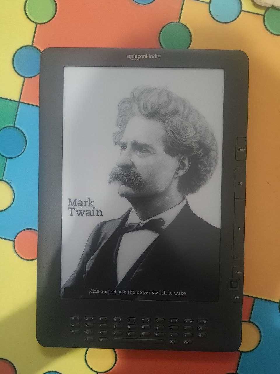 Продам електронну книгу Kindle DX 10 дюйм