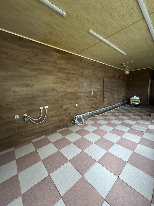 Здається в оренду приміщення в Центрі міста .