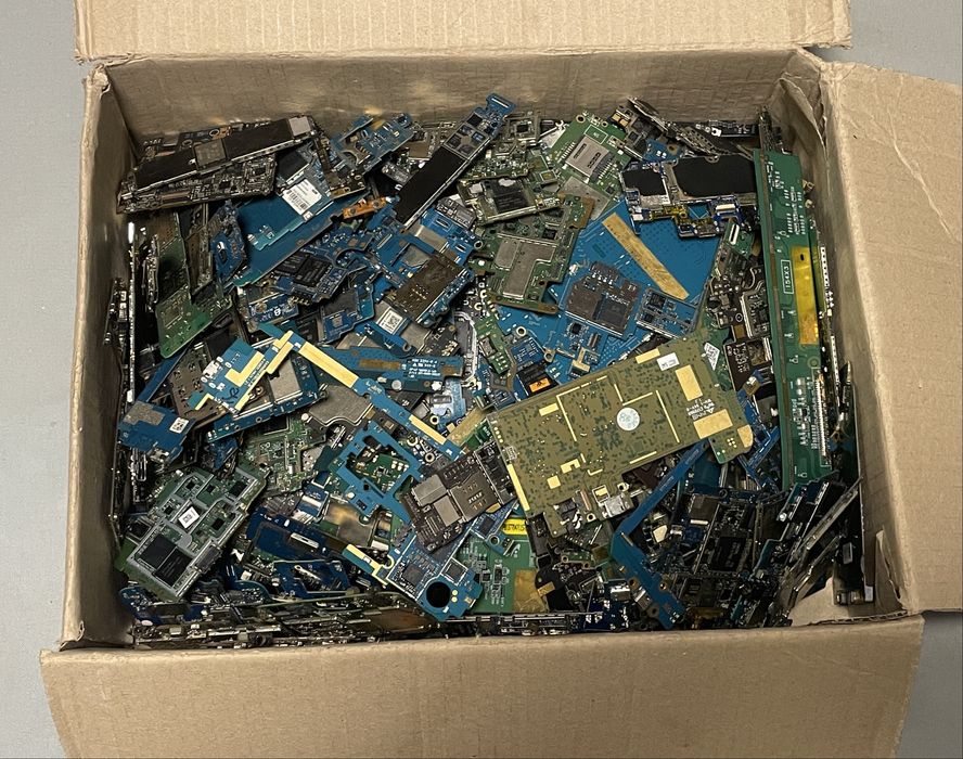 Платы от телефонов