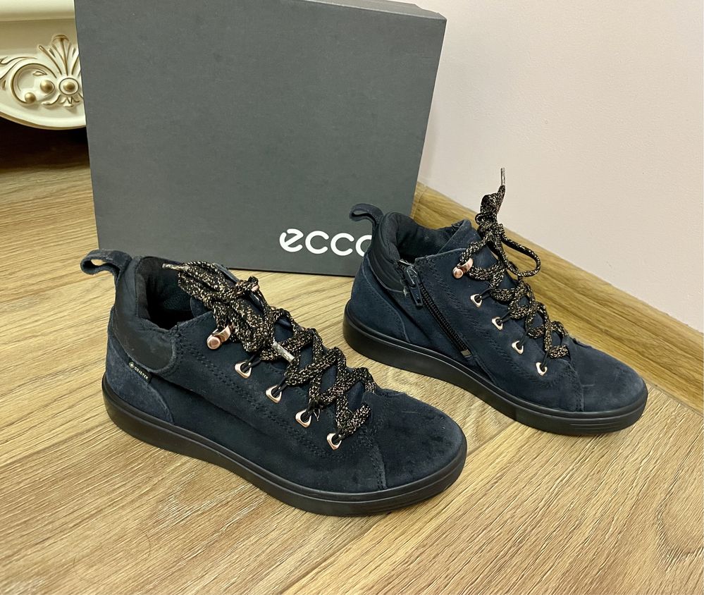 Детские замшевые ботинки Ecco р. 34 (стелька 22,5 см) с GoreTex