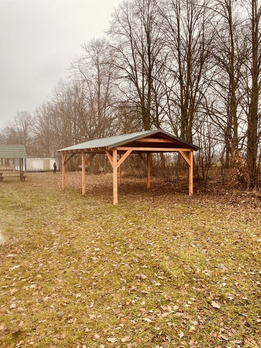 Wiata gararzowa drewniana