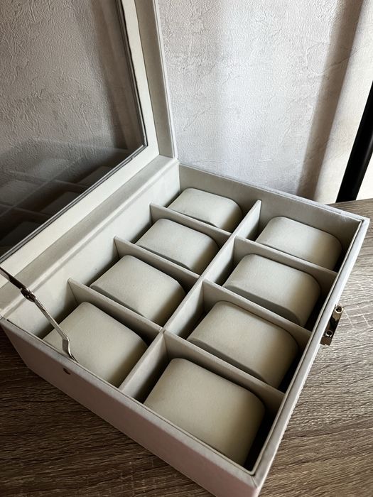 Шкатулка для годинників скринька НОВА біла