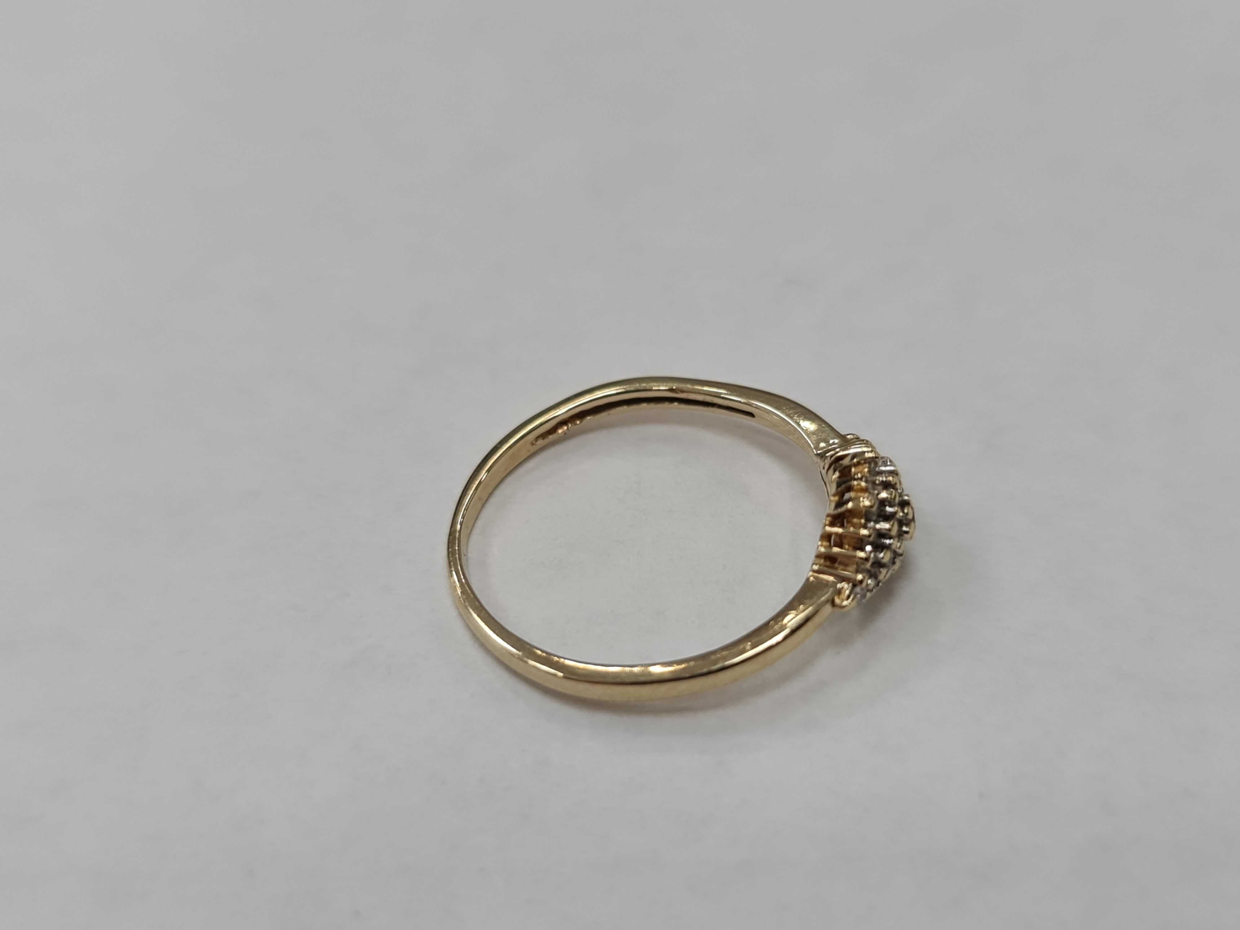 Apart! Piękny złoty pierścionek/ 585/ 0.14 CT! R10/ 25 brylantów
