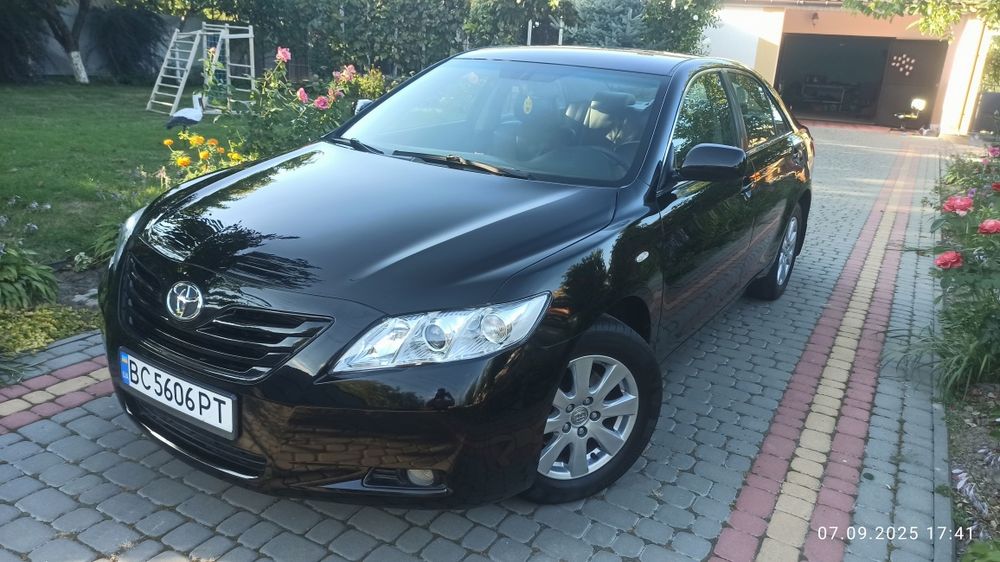 Продам Toyota Camry 2.4 газ/бензин