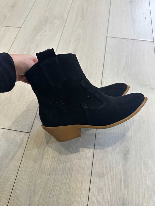 Козаки чорні замшеві 38 40