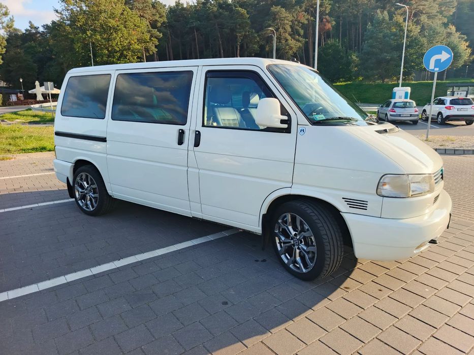 Volkswagen Caravelle vw t4 2002 r 151 KM multivan