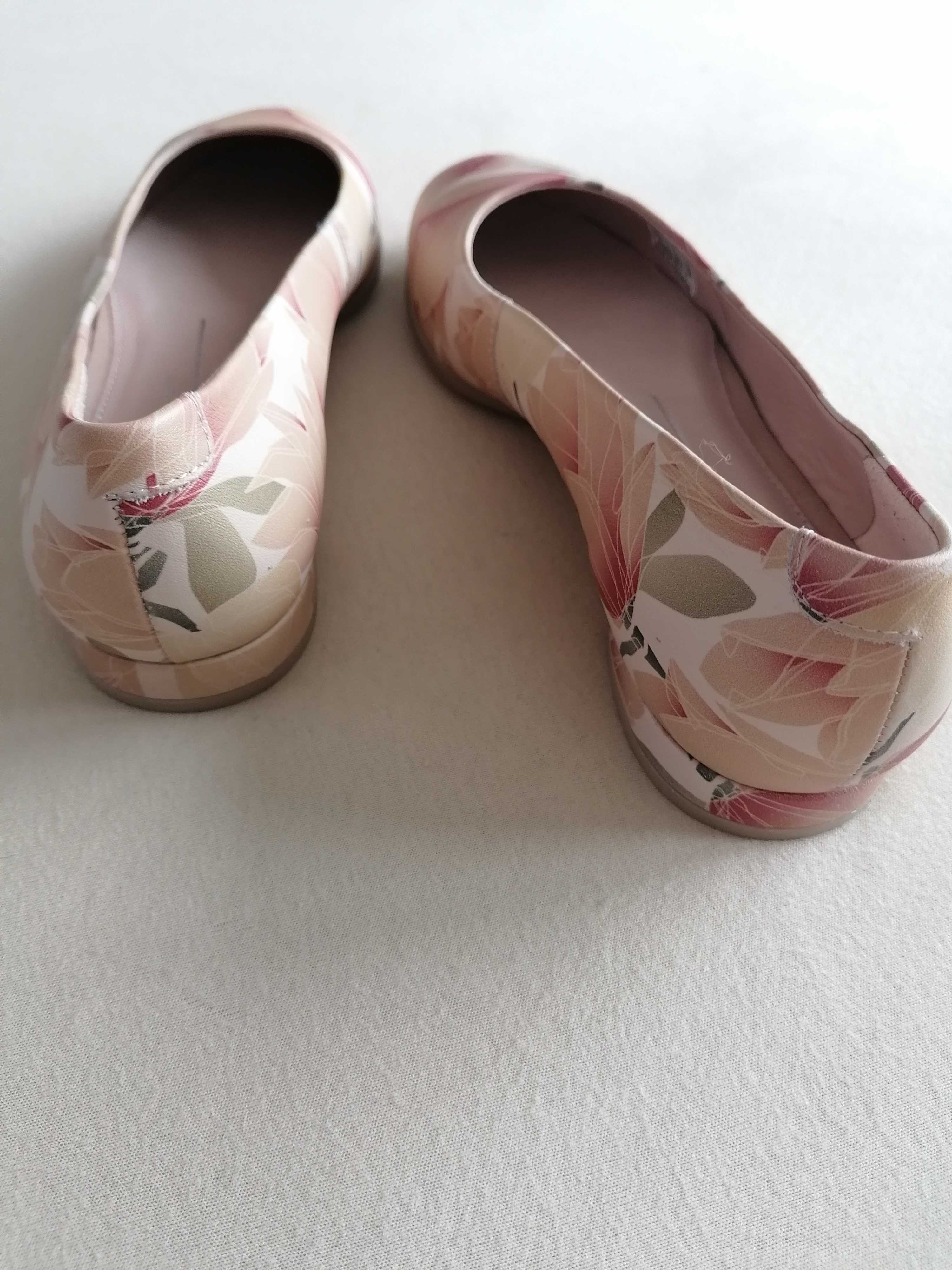 ECCO skórzane pantofelki roz. 35