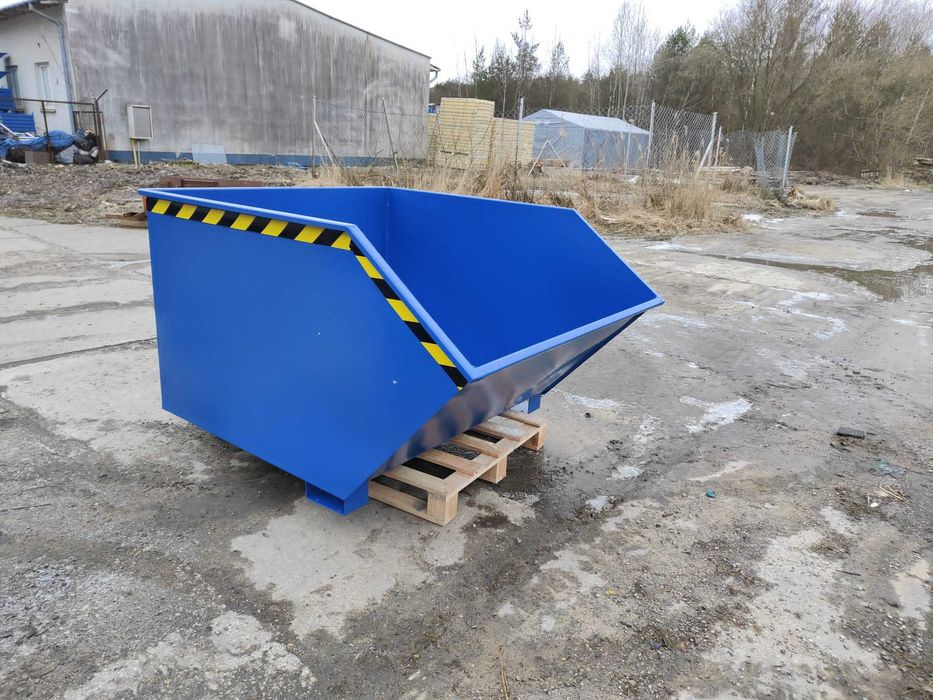 Nowa koleba dla firm, PMUC Light 1250 L, przechylny pojemnik