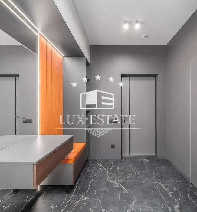 Продажа дизайнерской 3-комнатной квартиры в ЖК "Кристал"